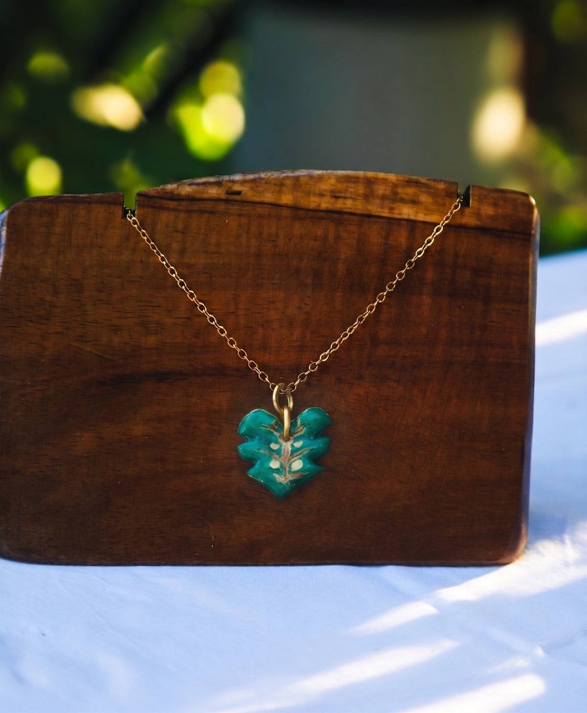 Monstera — Collier